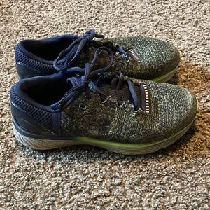 Green/blue sneakers